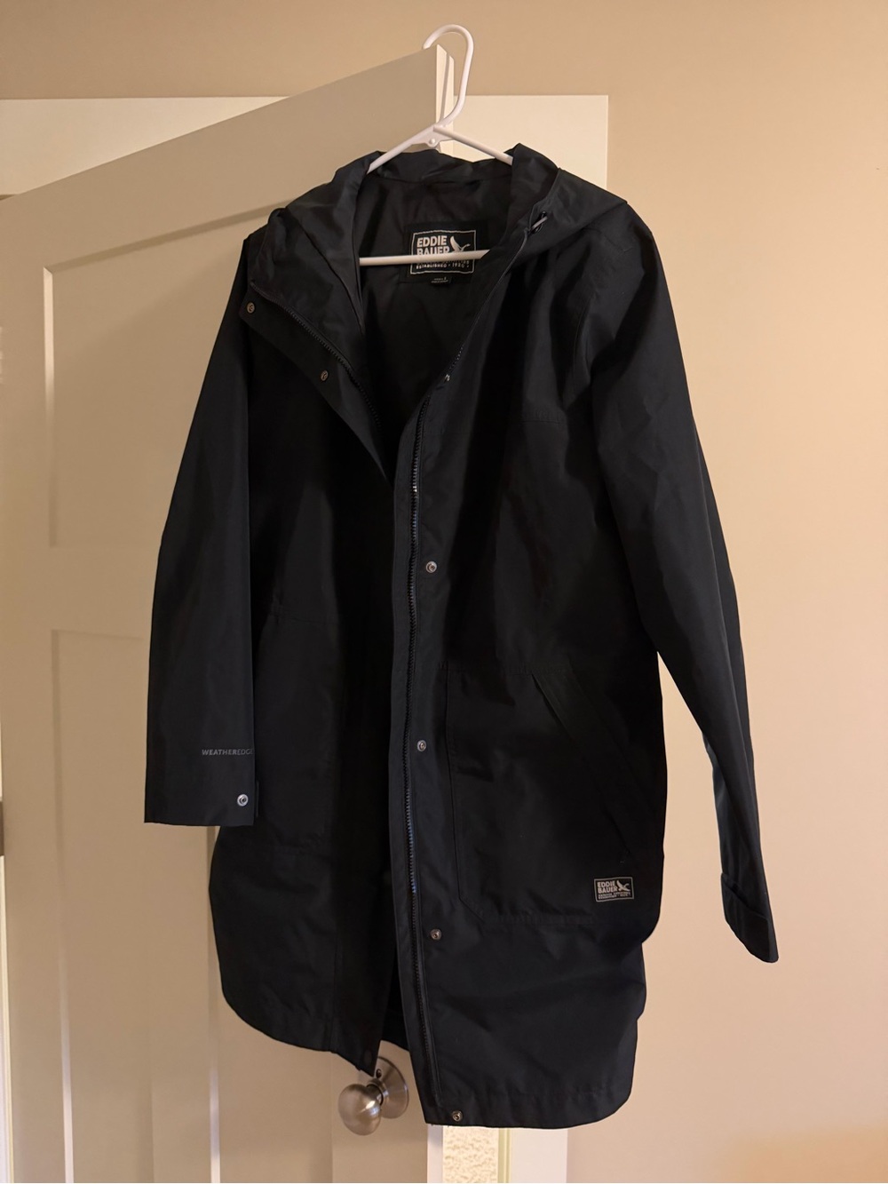 Eddie Bauer Women’s Black Hooded Raincoat